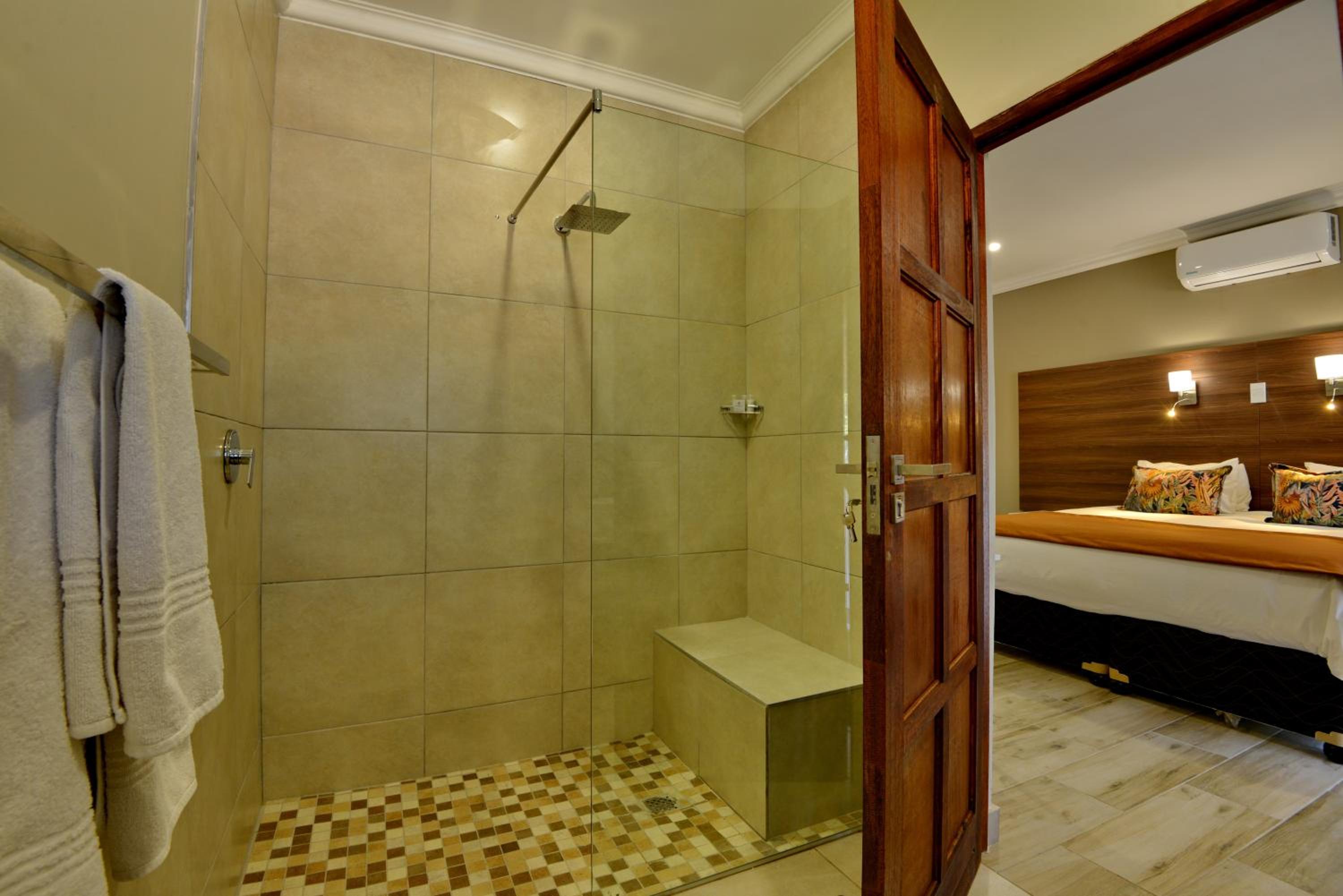 Seasons Golf, Leisure & Spa