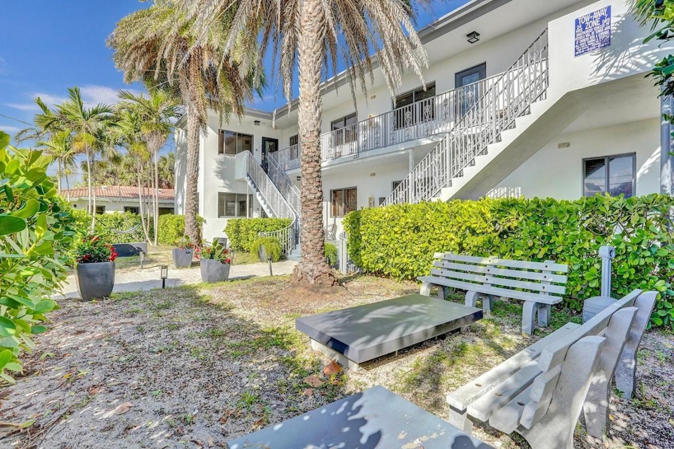 Waves On Walnut - Beach Access - Image 1