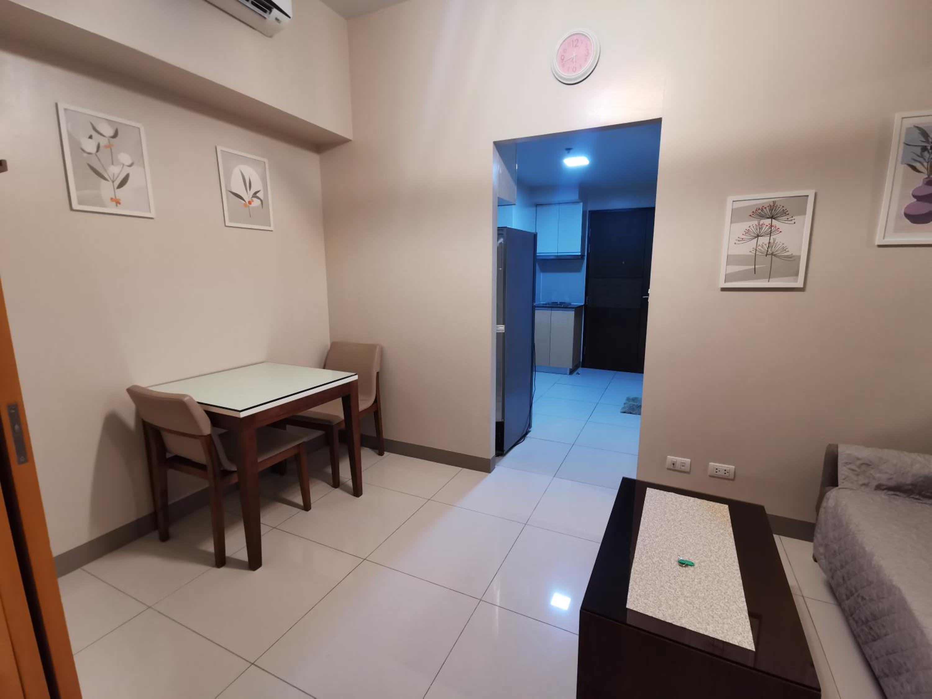 One Uptown Residence BGC One Bedroom