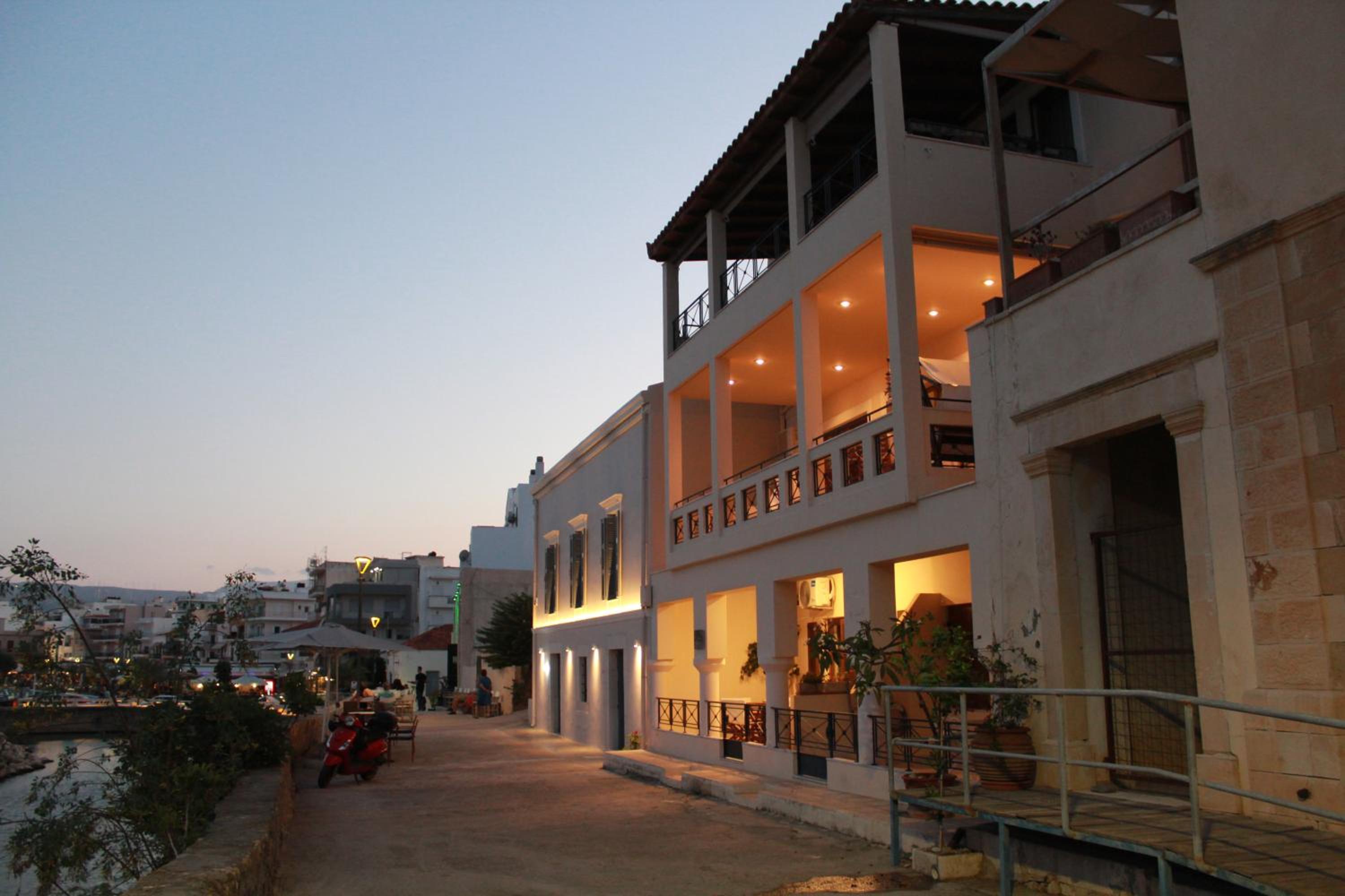 Photo 11