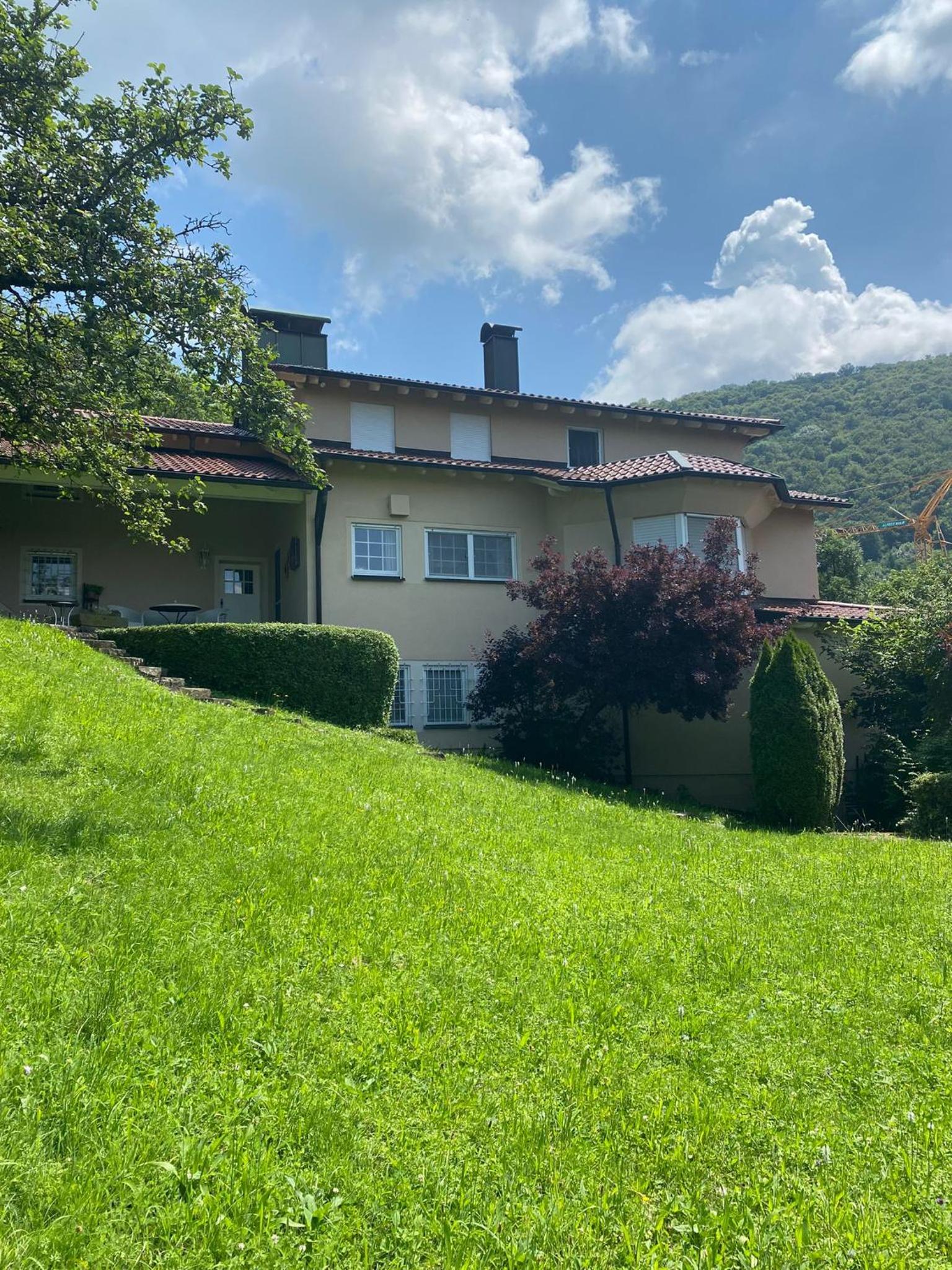 Villa Triumph