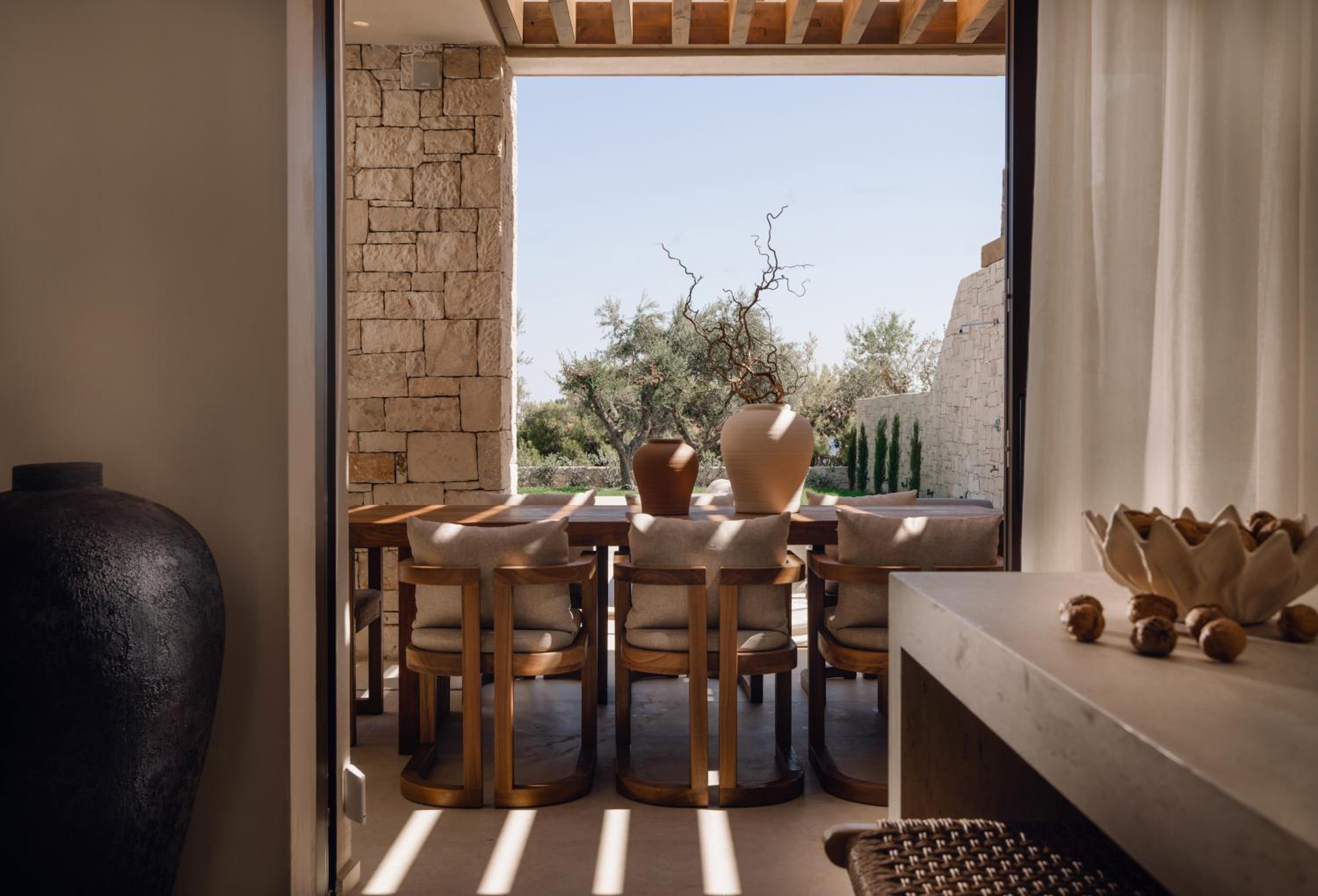 Valerozo Villas - Exclusive Beachside Experience