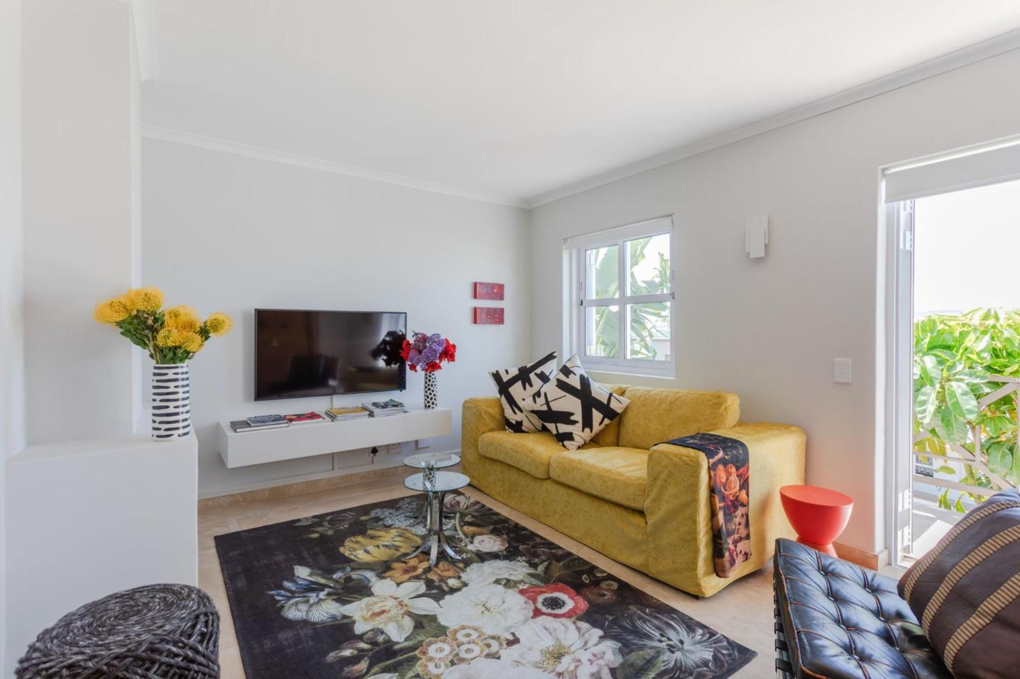 Unique City View Apartment in De Waterkant 207 DWP view 4