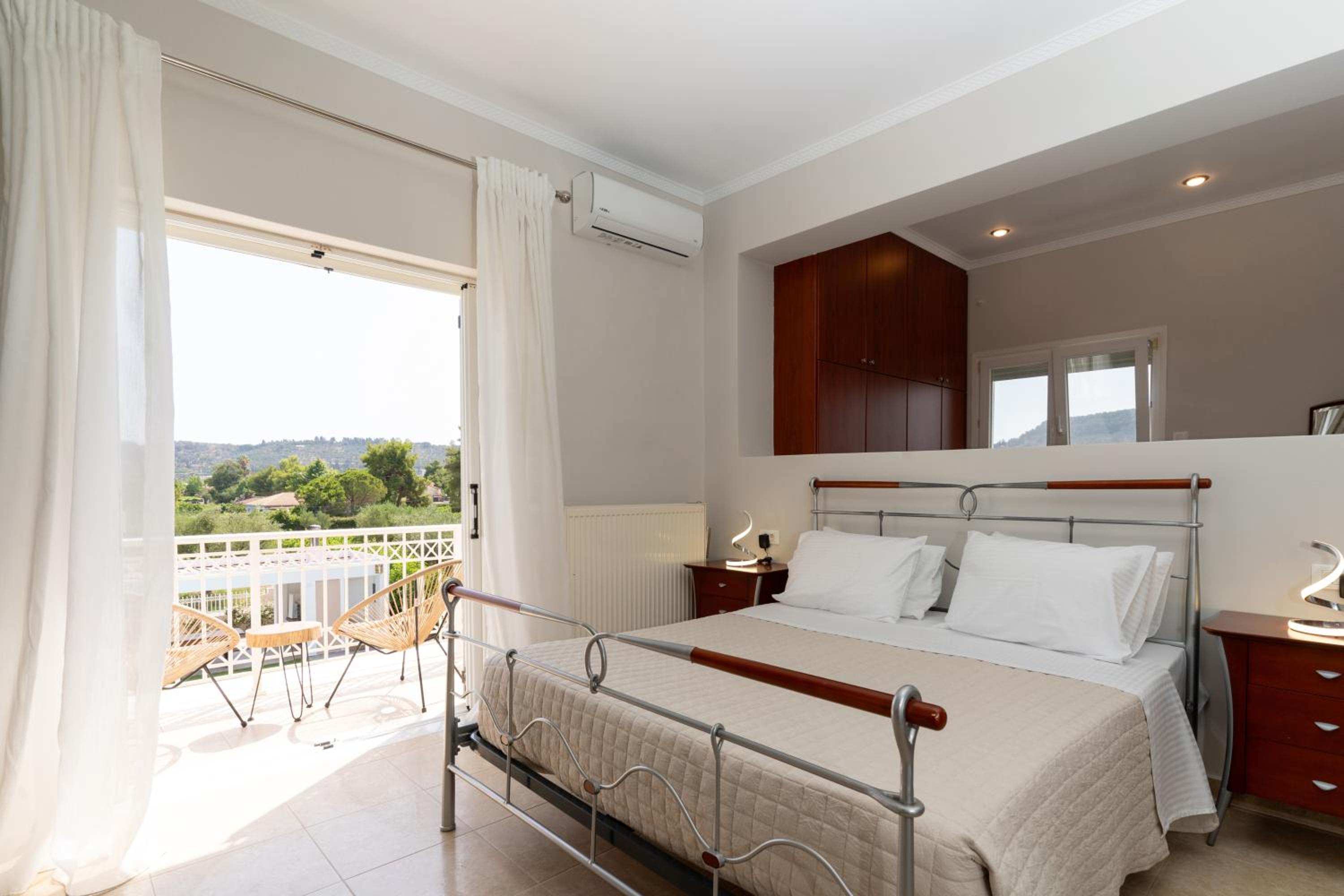 Kate Kontini Luxury Villa