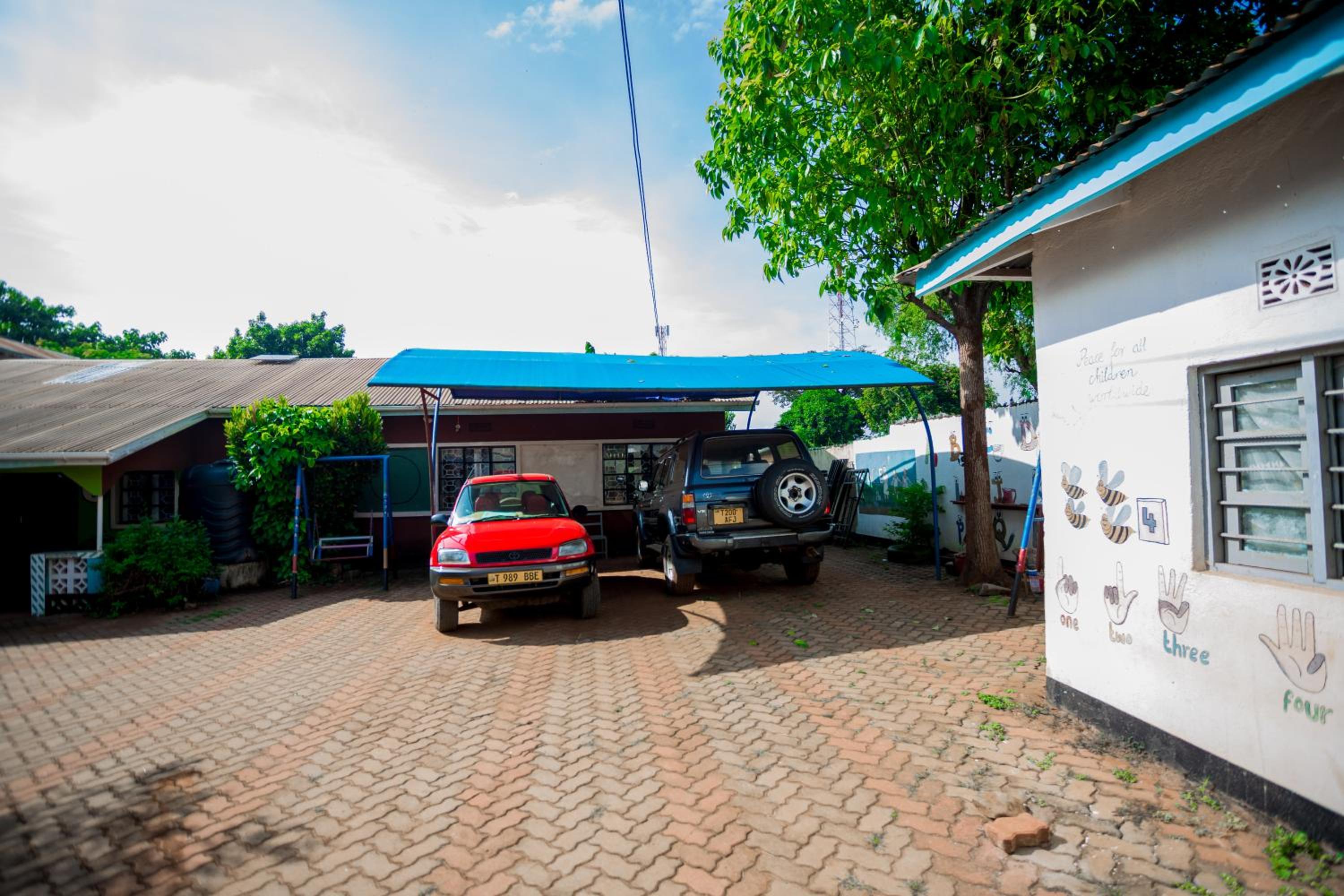 WEECE Homestay