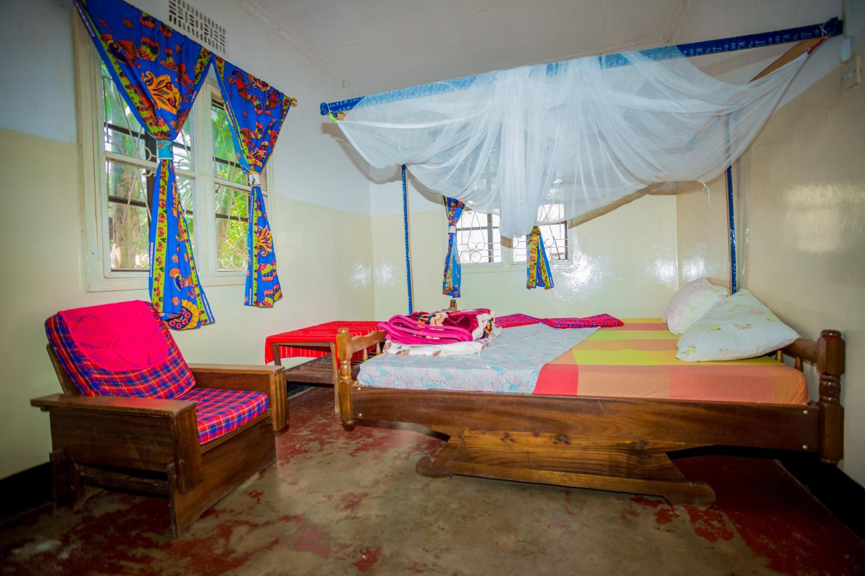 WEECE Homestay