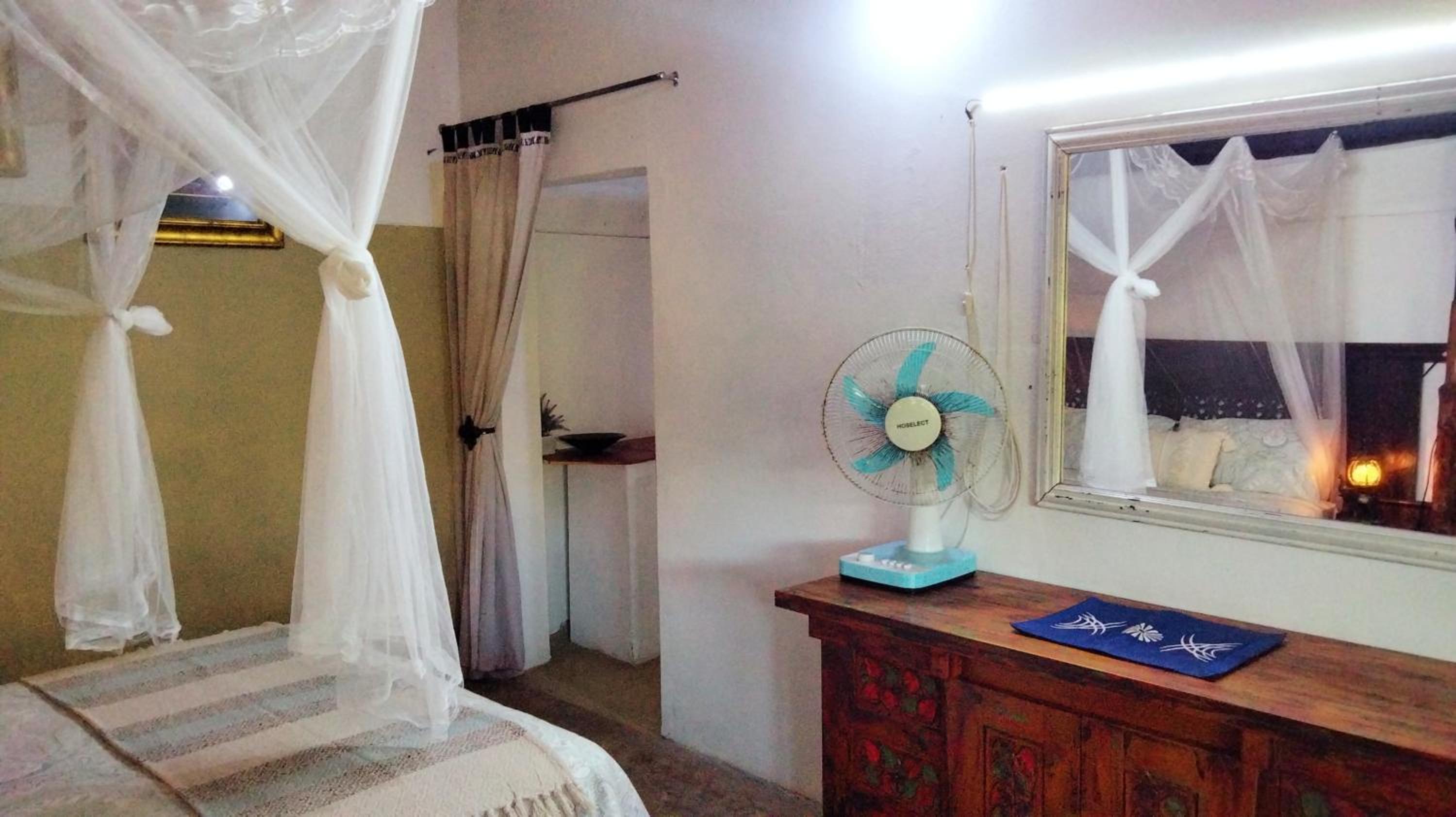 Shongili Island Lodge