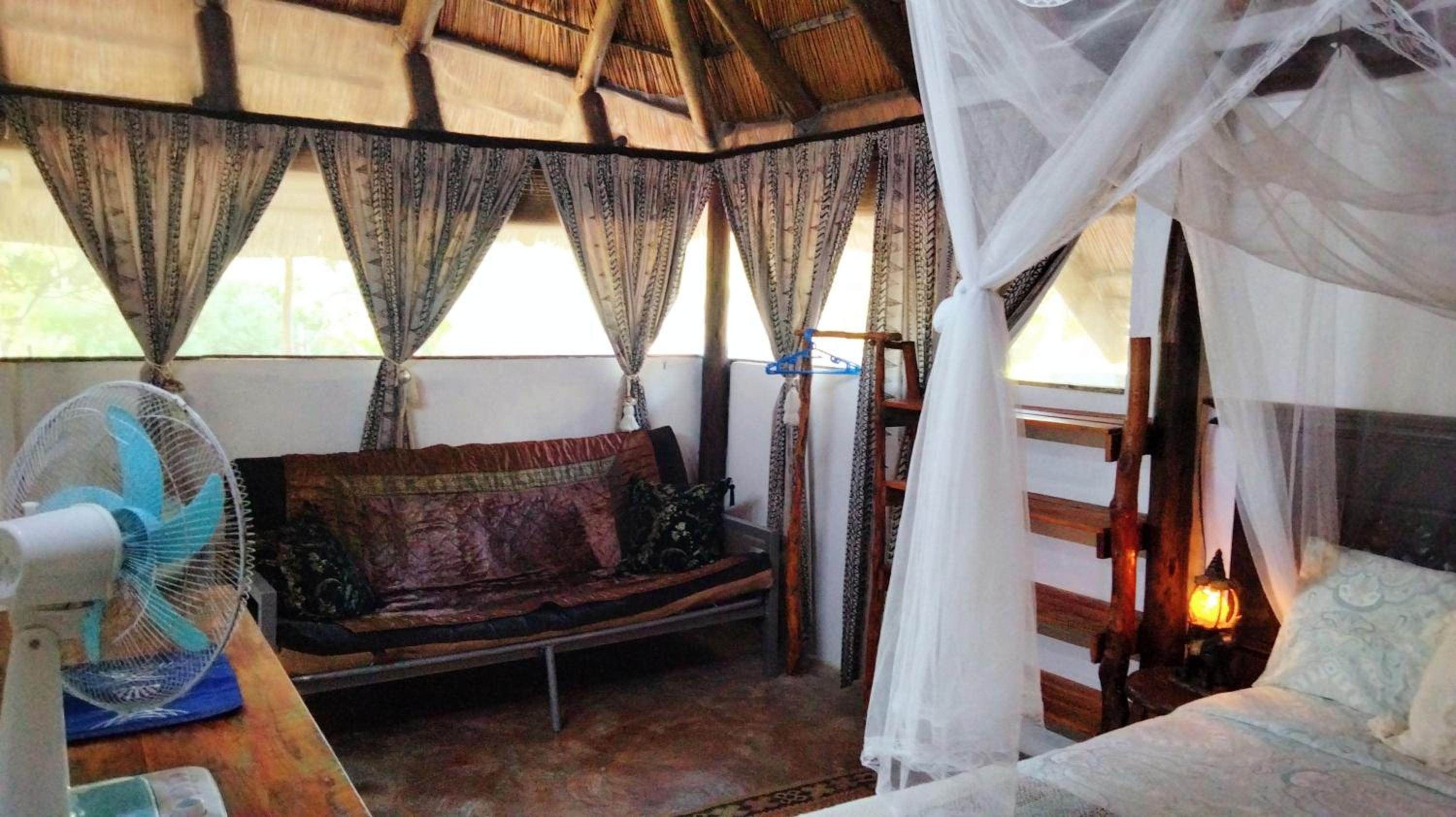 Shongili Island Lodge