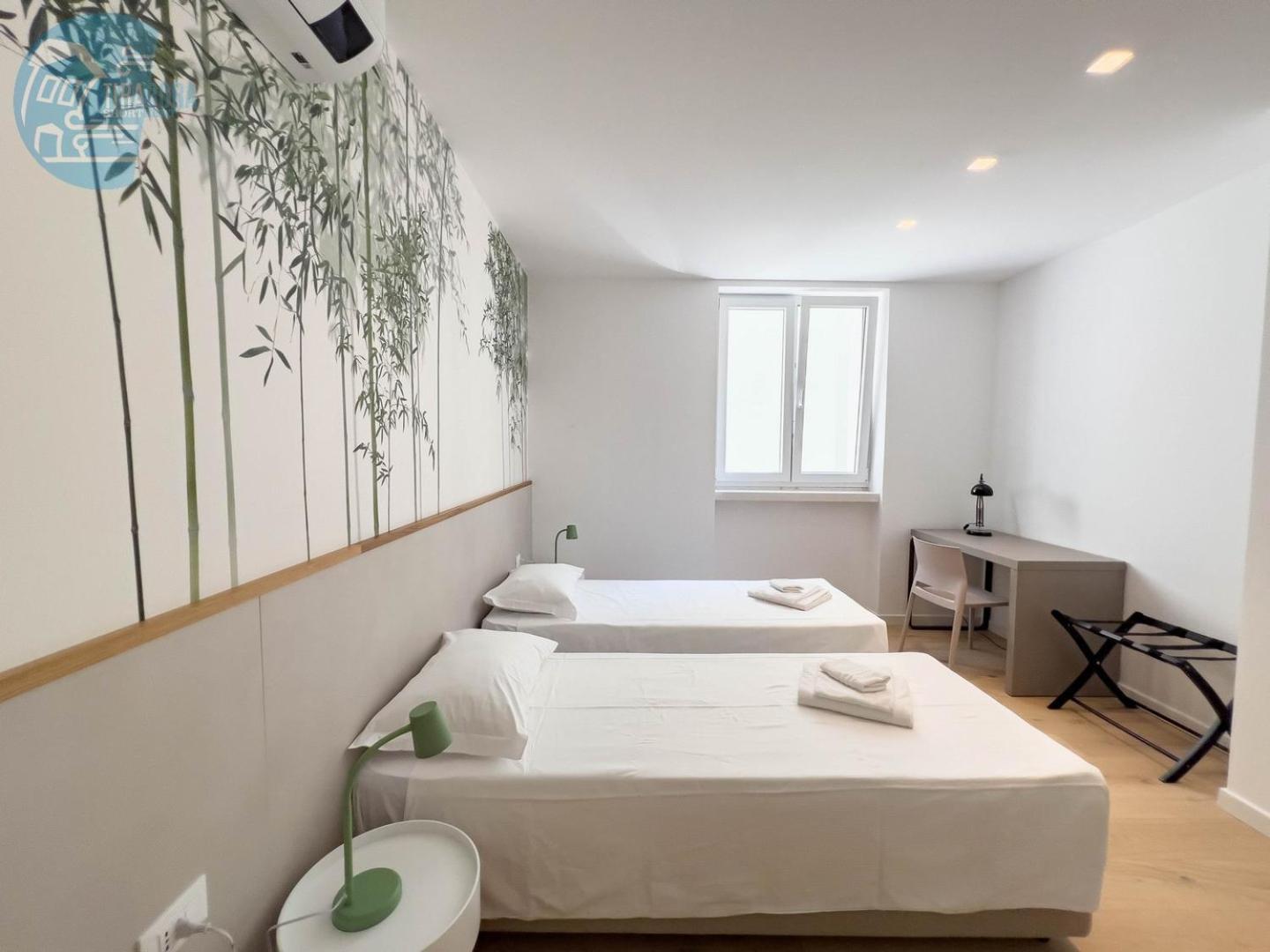 Blue Life Tirabora Short Rent photo 2