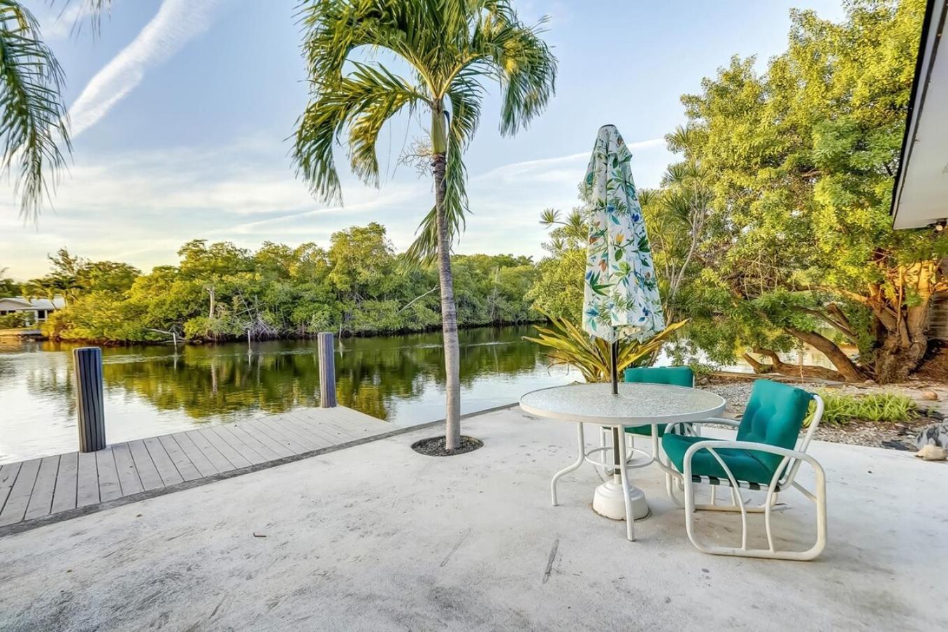 Waterfront Apartment Private Patio Pool