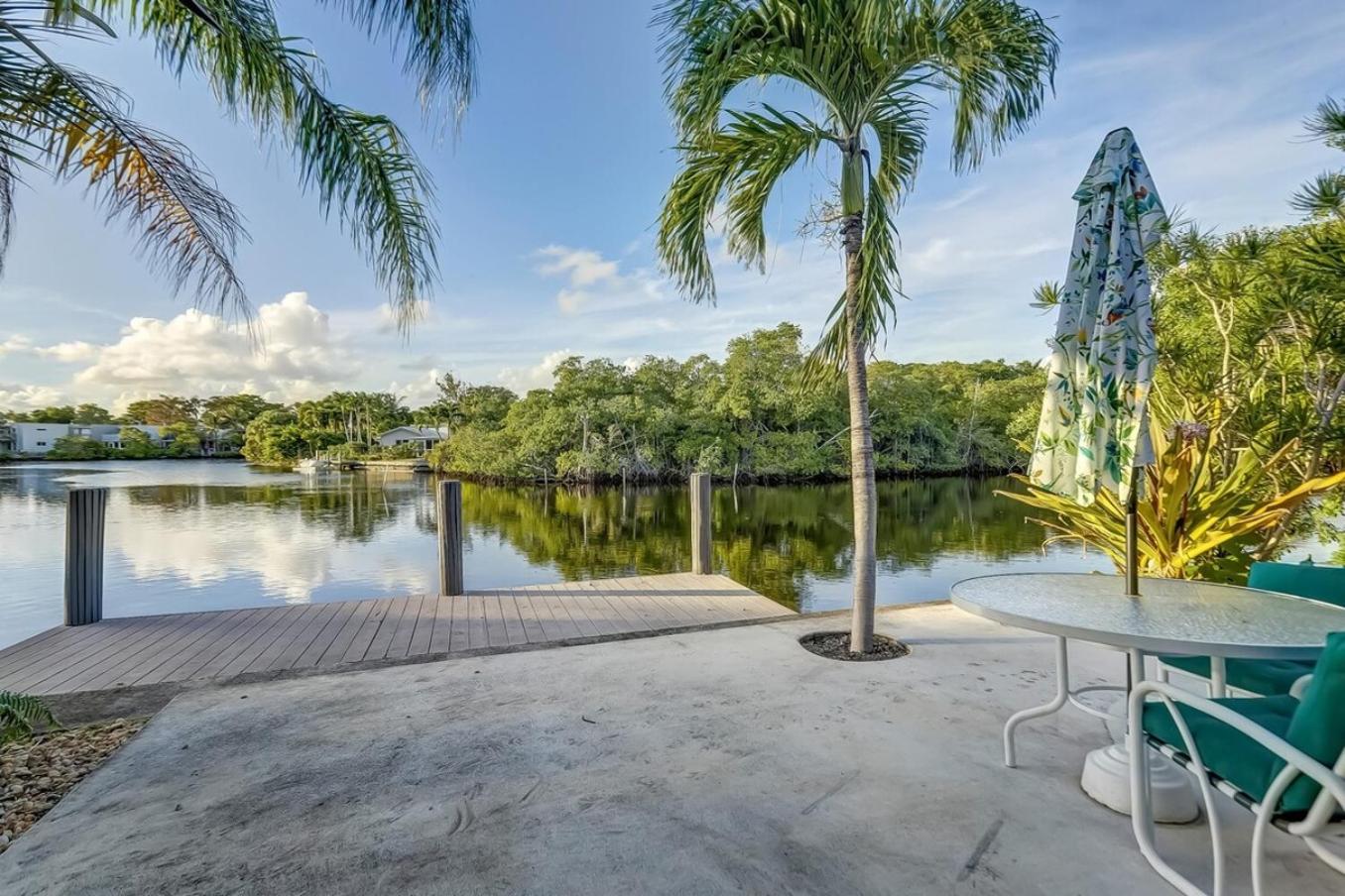 Waterfront Apartment Private Patio Pool