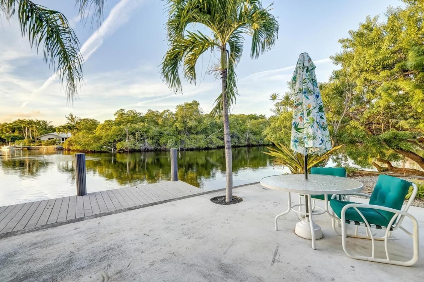 Waterfront Apartment Private Patio Pool