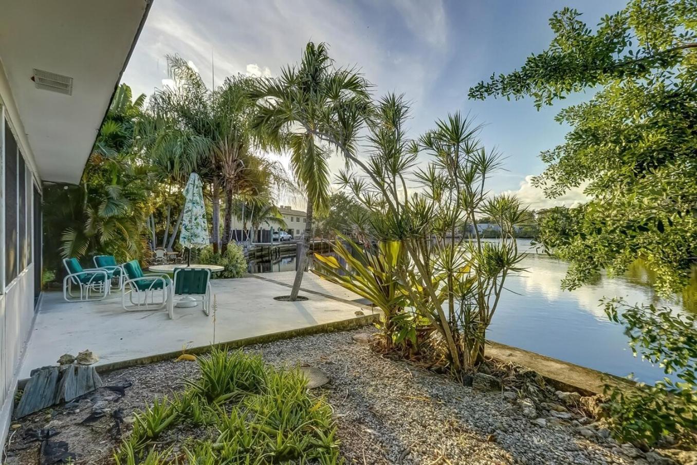 Waterfront Apartment Private Patio Pool