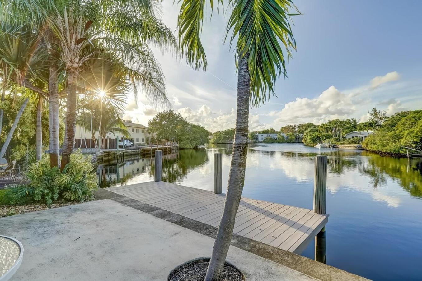 Waterfront Apartment Private Patio Pool