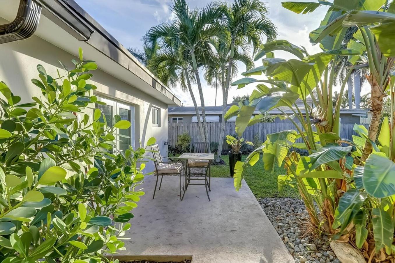 Waterfront Apartment Private Patio Pool