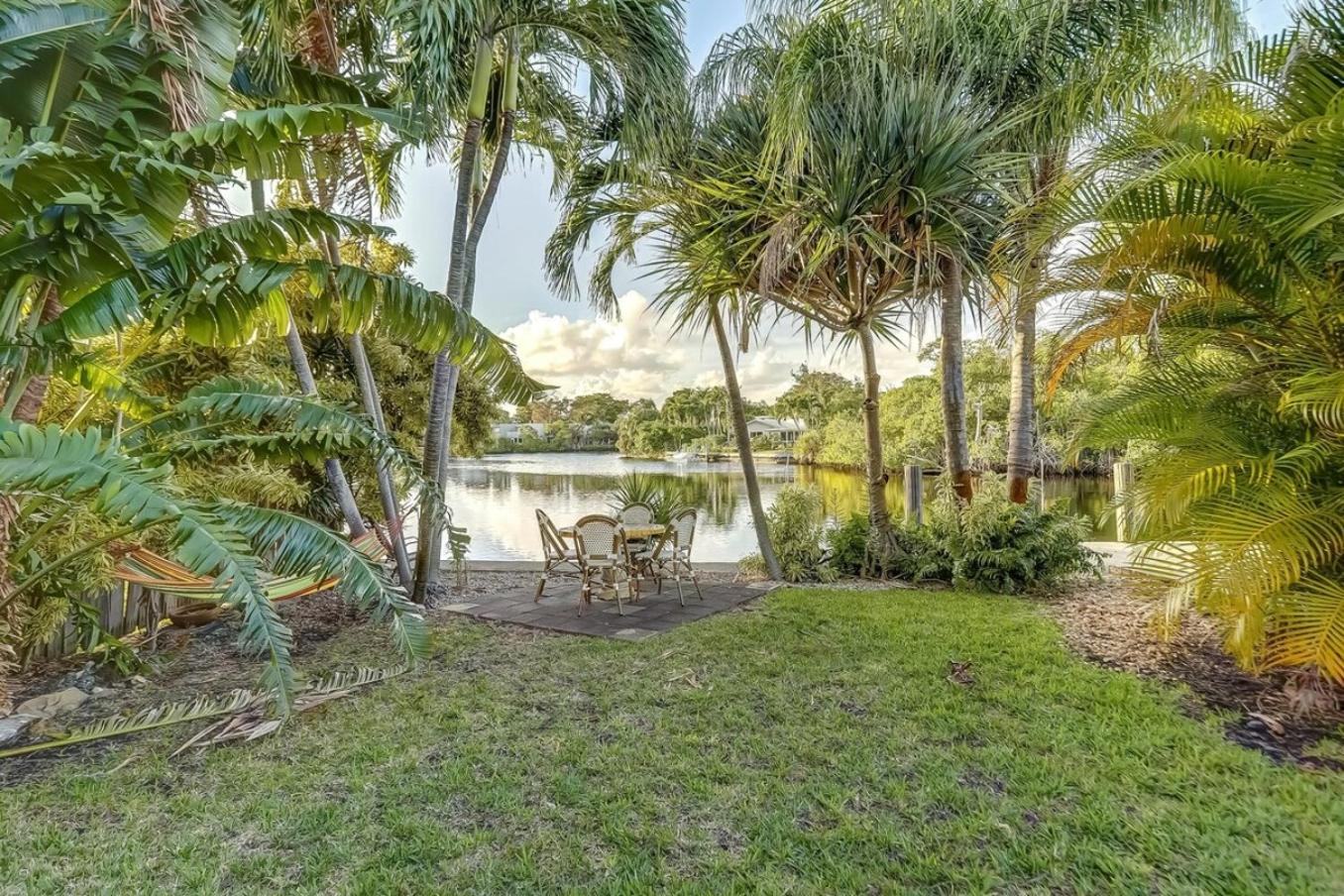 Waterfront Apartment Private Patio Pool