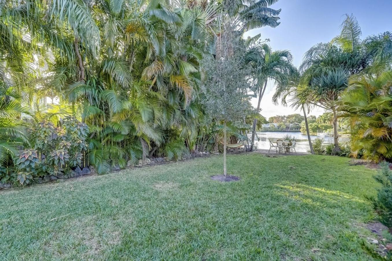 Waterfront Apartment Private Patio Pool