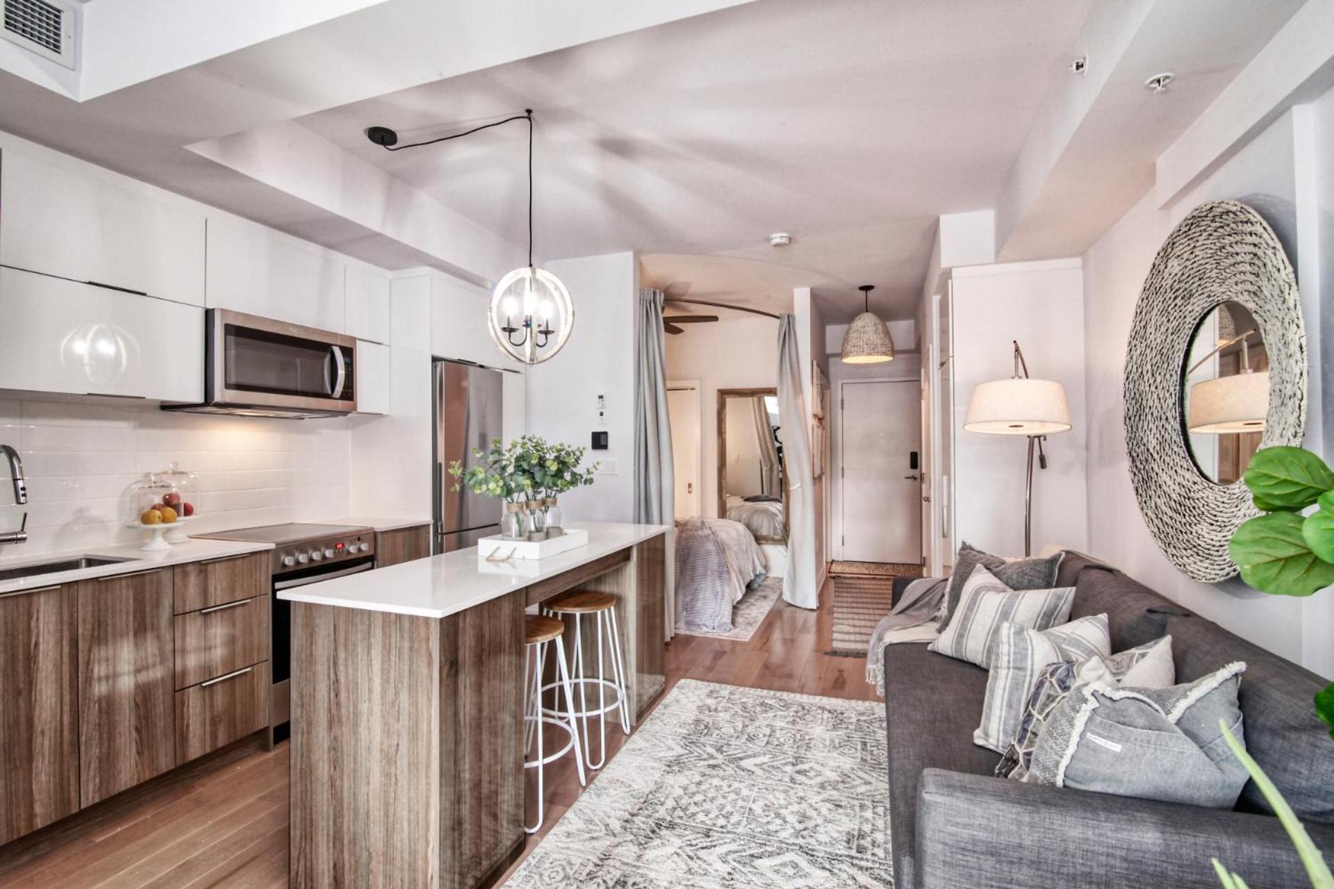 New Loft Views Free Parking