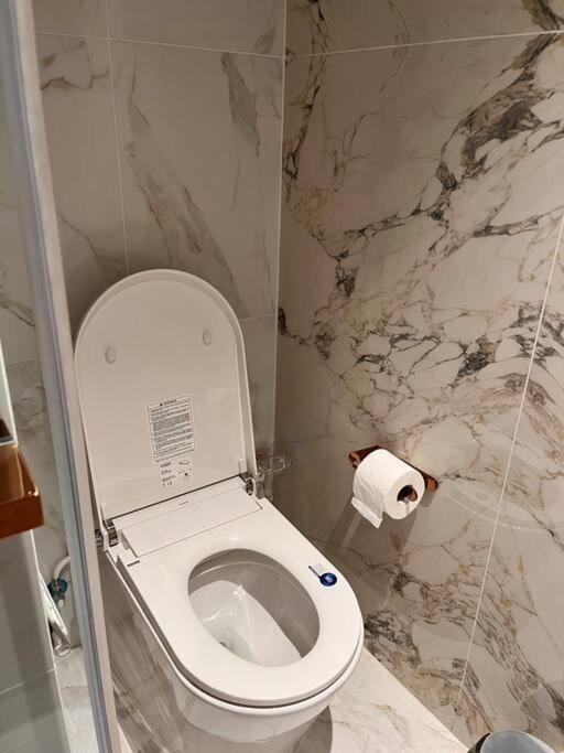 Metropole The Crest 3BR D2 city view 5 quality