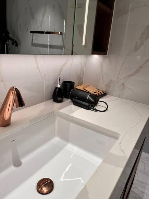 Metropole The Crest 3BR D2 city view 5 quality