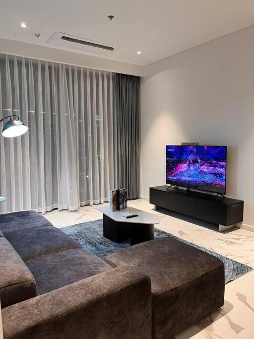 Metropole The Crest 3BR D2 city view 5 quality