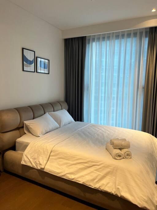 Metropole The Crest 3BR D2 city view 5 quality
