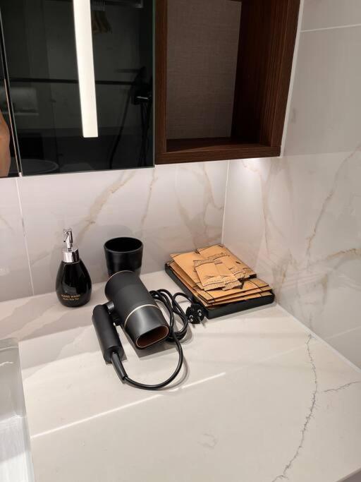 Metropole The Crest 3BR D2 city view 5 quality