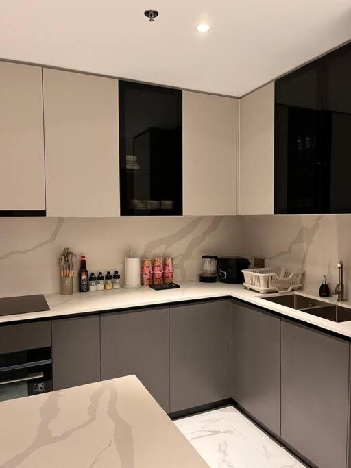 Metropole The Crest 3BR D2 city view 5 quality