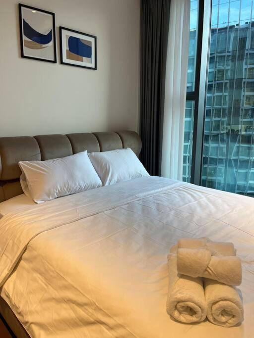 Metropole The Crest 3BR D2 city view 5 quality