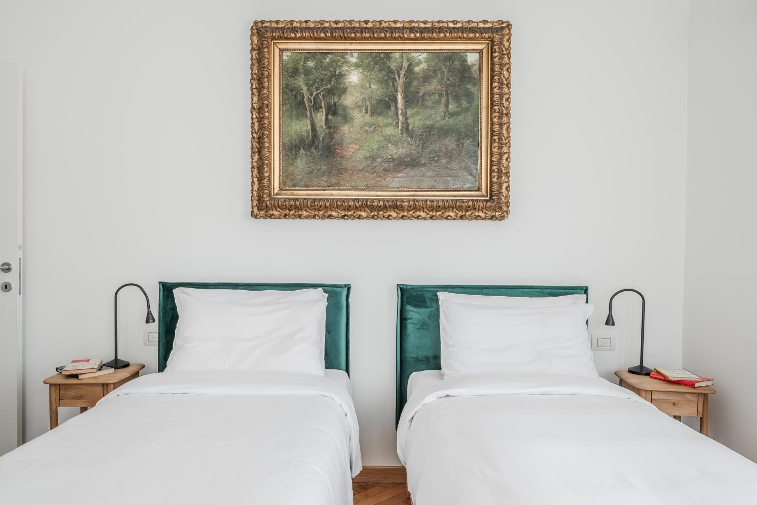 Ceradini Apartment with Balcony R&R