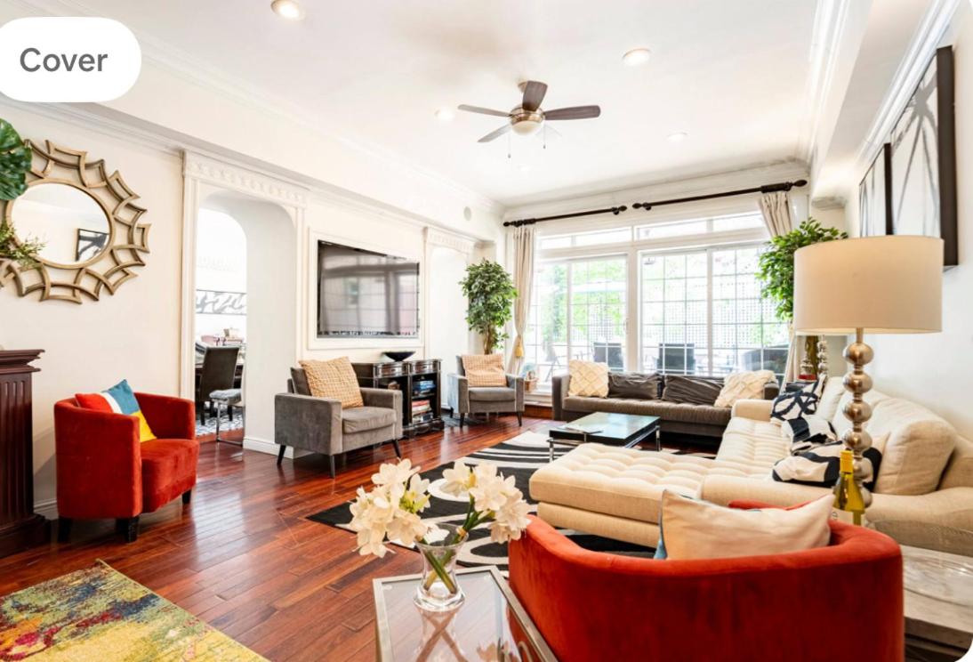 TOWNHOUSE 222