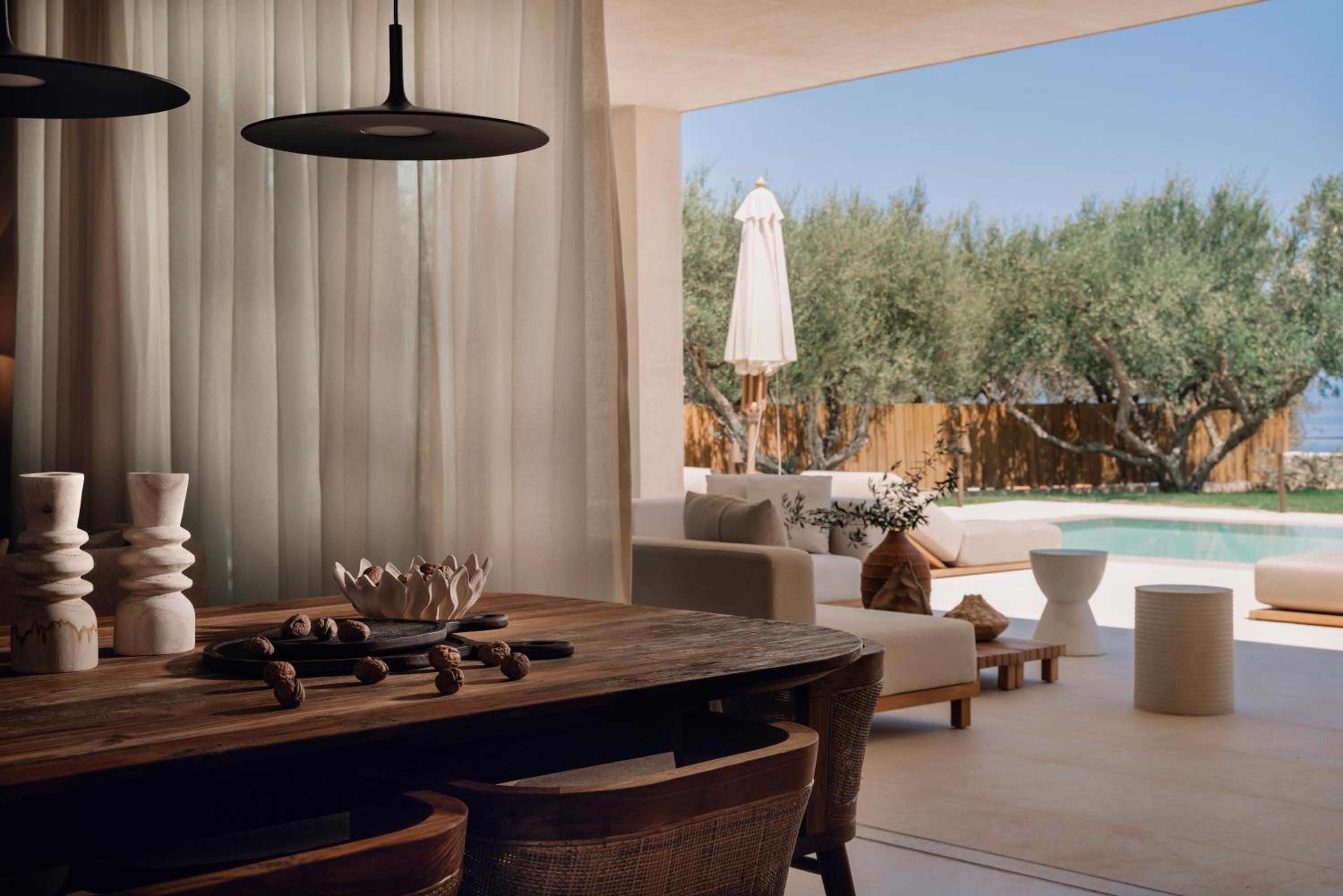 Valerozo Villas - Exclusive Beachside Experience