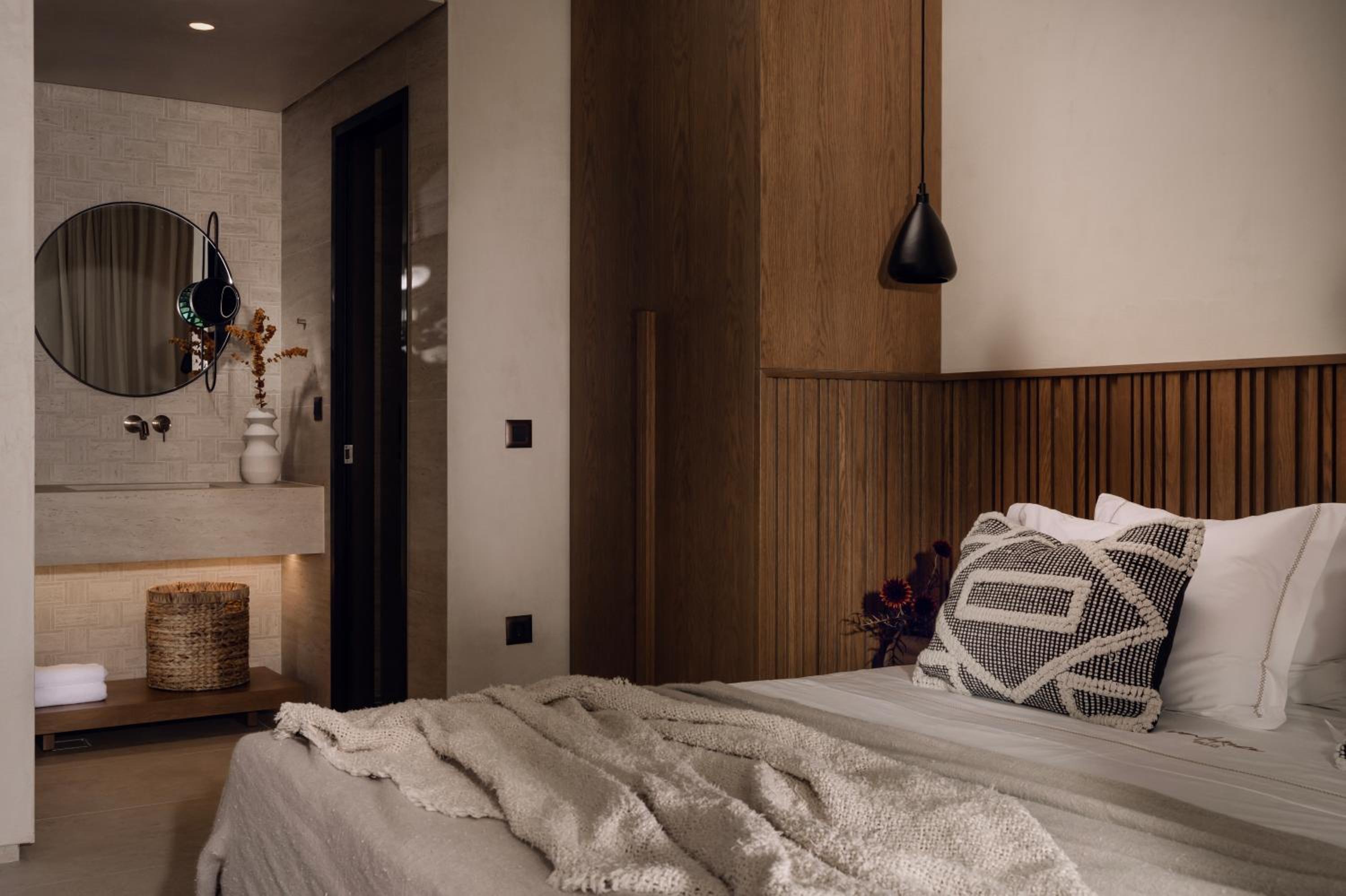 Valerozo Villas - Exclusive Beachside Experience