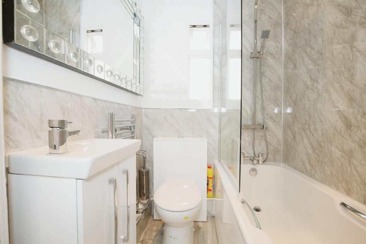 Cozy 2BR Flat Central London Sleeps 3