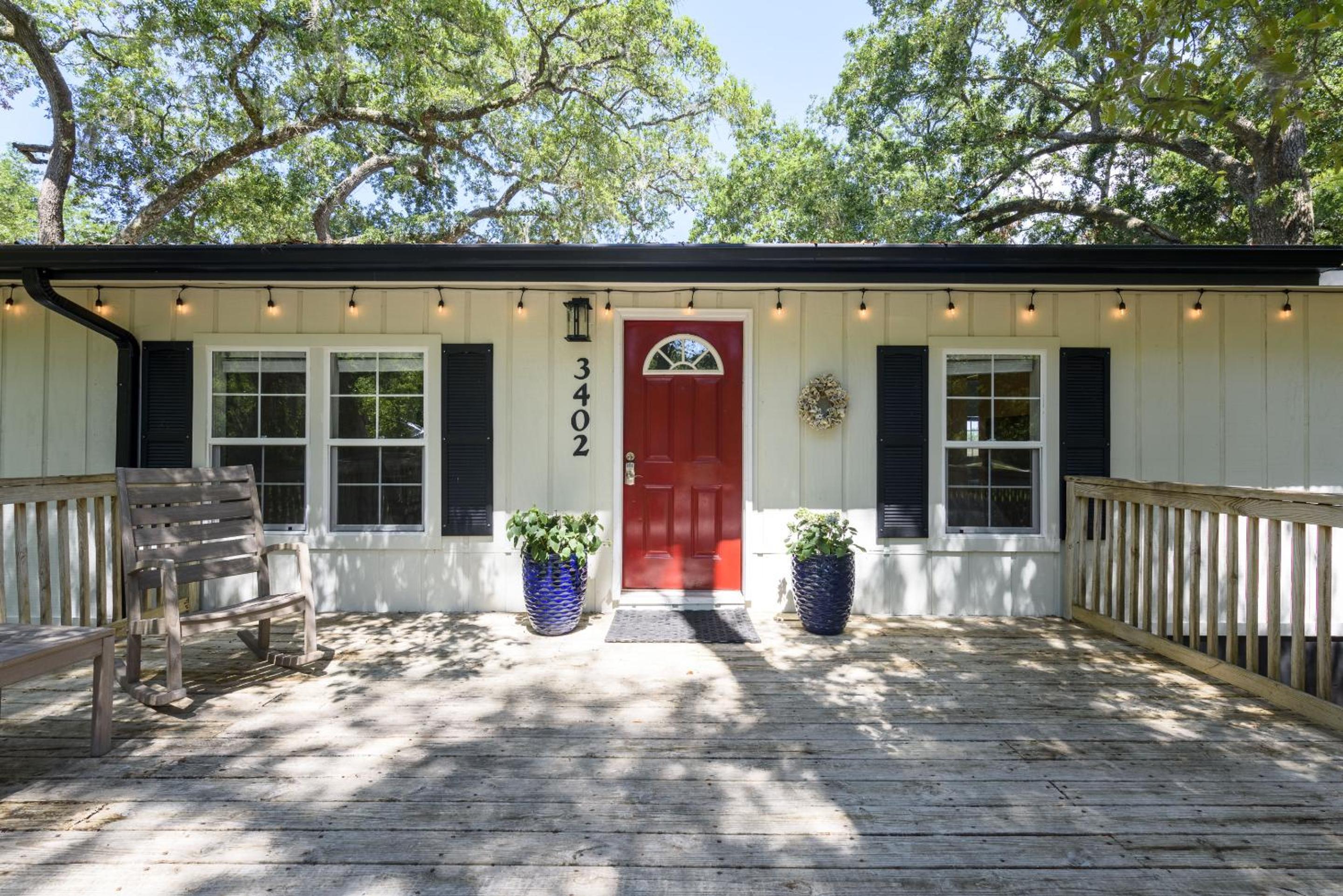 Red Rooster Cottage view 4
