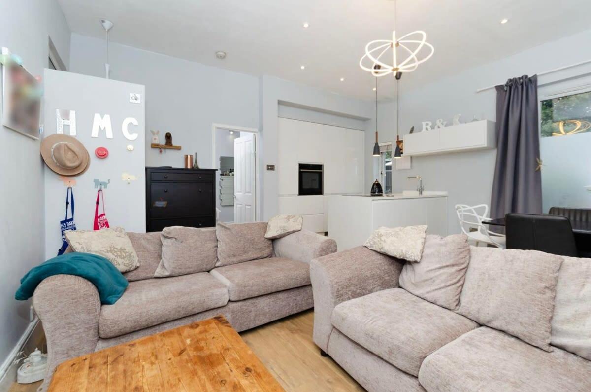 Charming Ground Floor 1 Bedroom Flat in Twickenham view 5