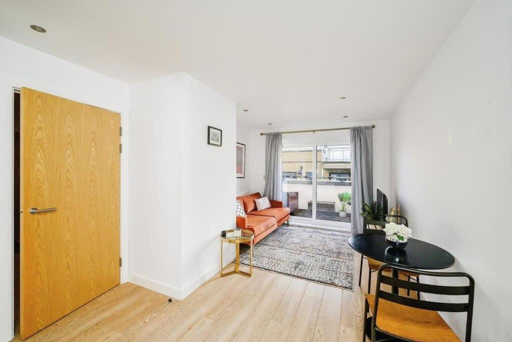 Cozy 1bedroom flat in Romford view 3