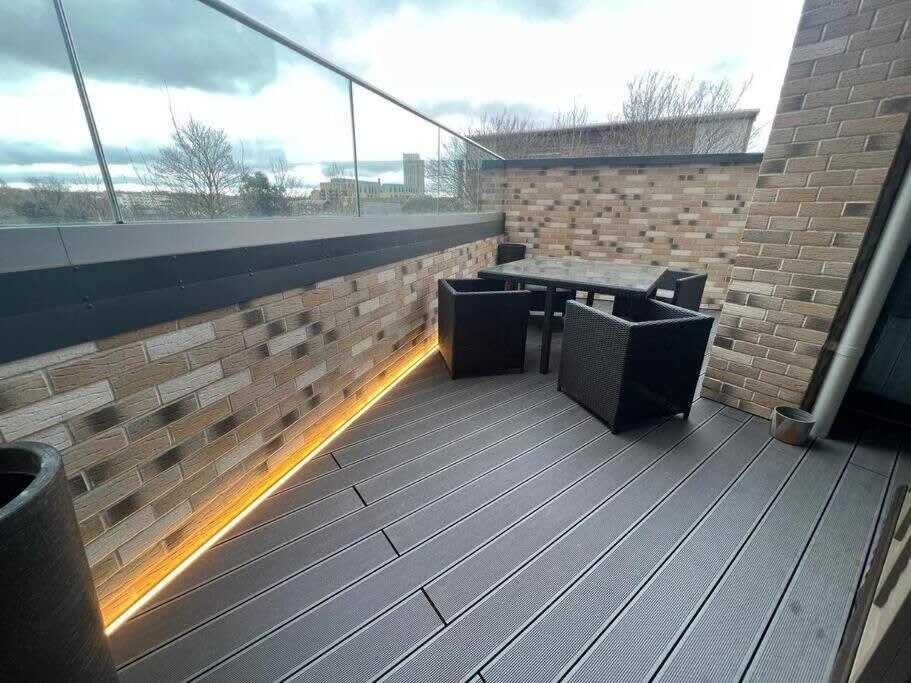 Stylish 2 BR Flat in Wandsworth