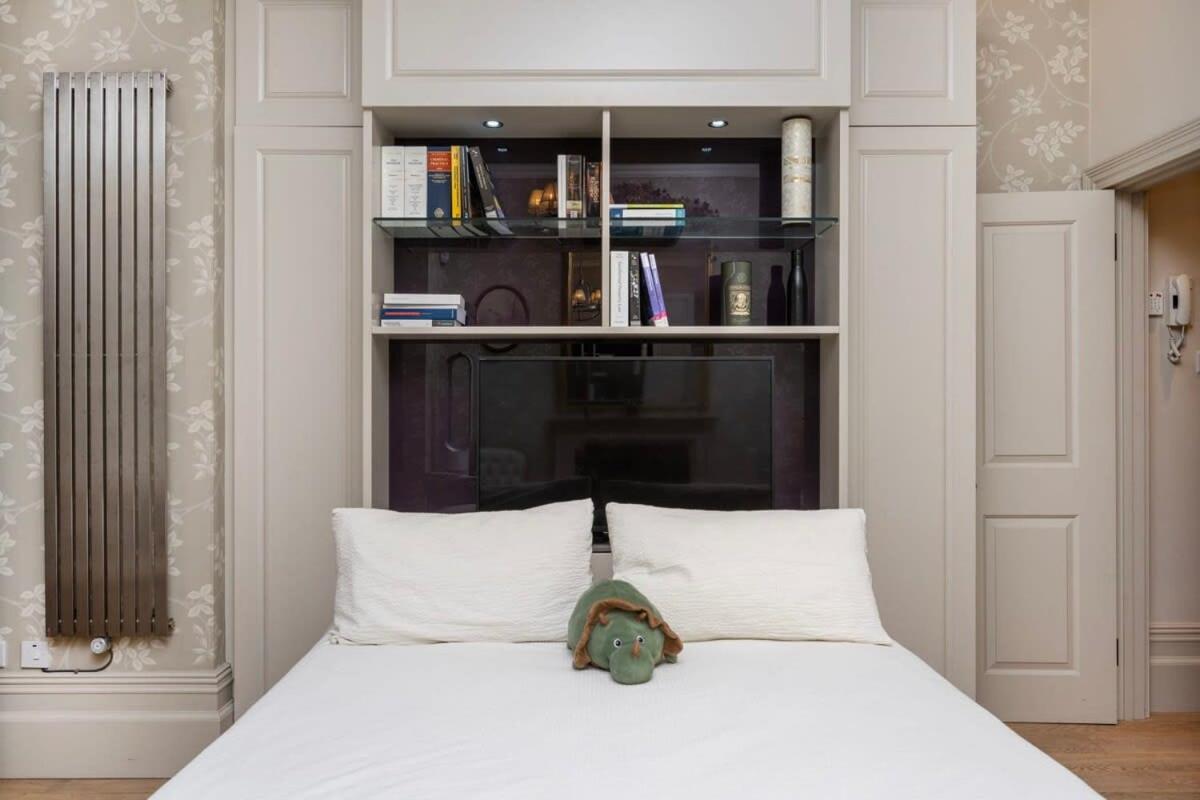 Charming Chelsea Studio Your Cozy Urban Retreat