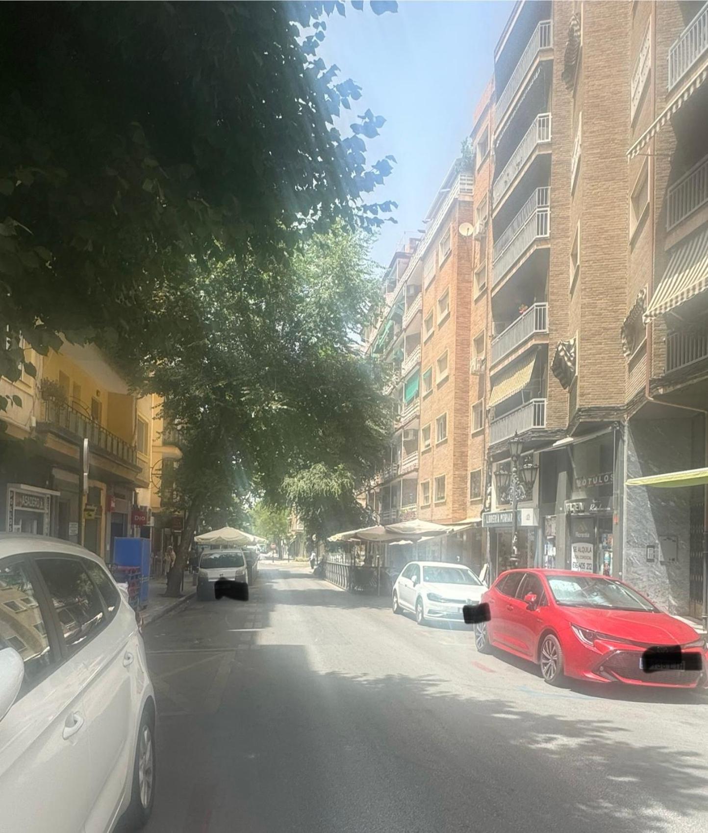 Suite luminosa en el centro con PARKING VIGILADO GRATIS centro histórico Picón Center