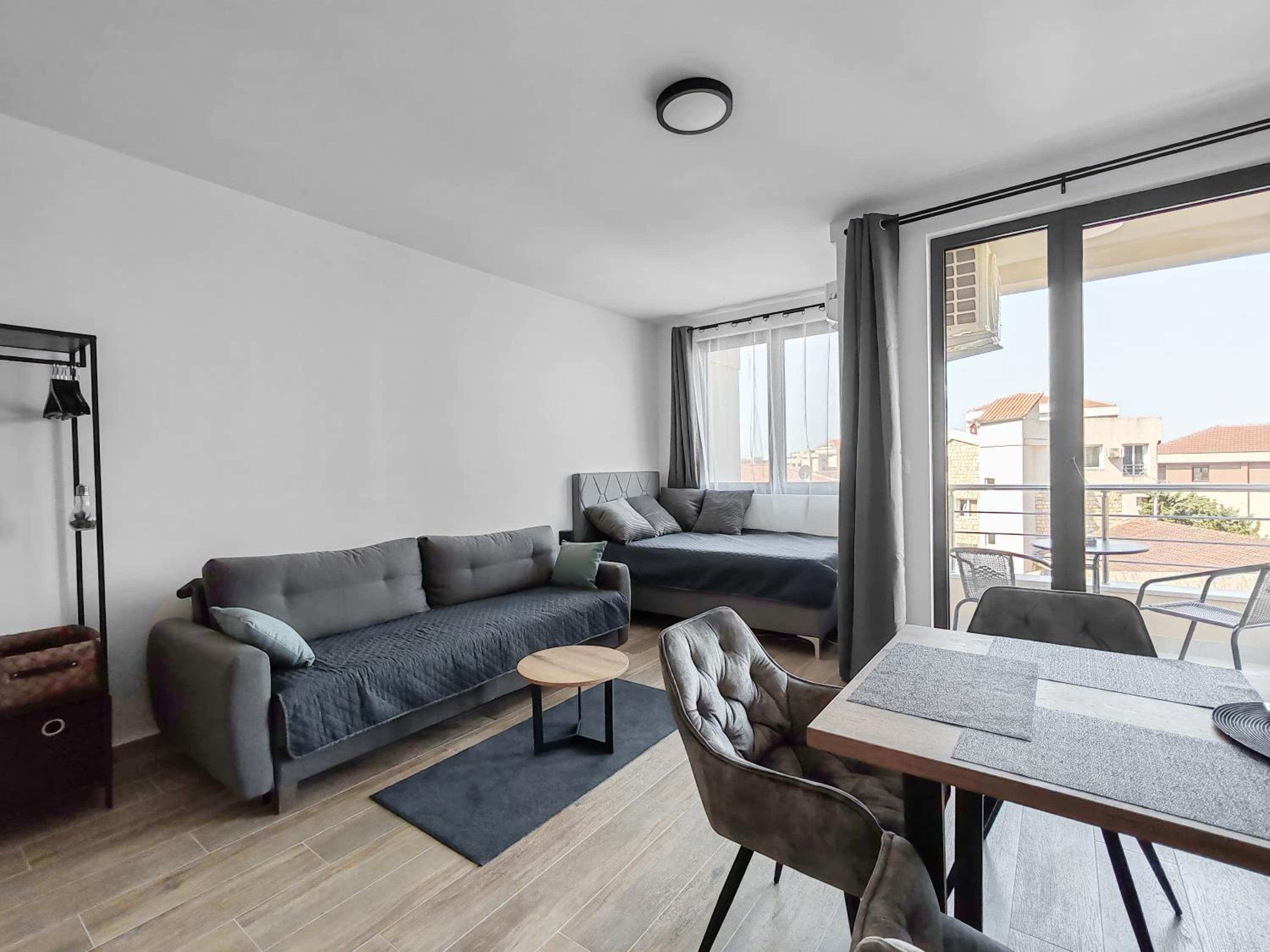 Contemporary Retreat in Bečići