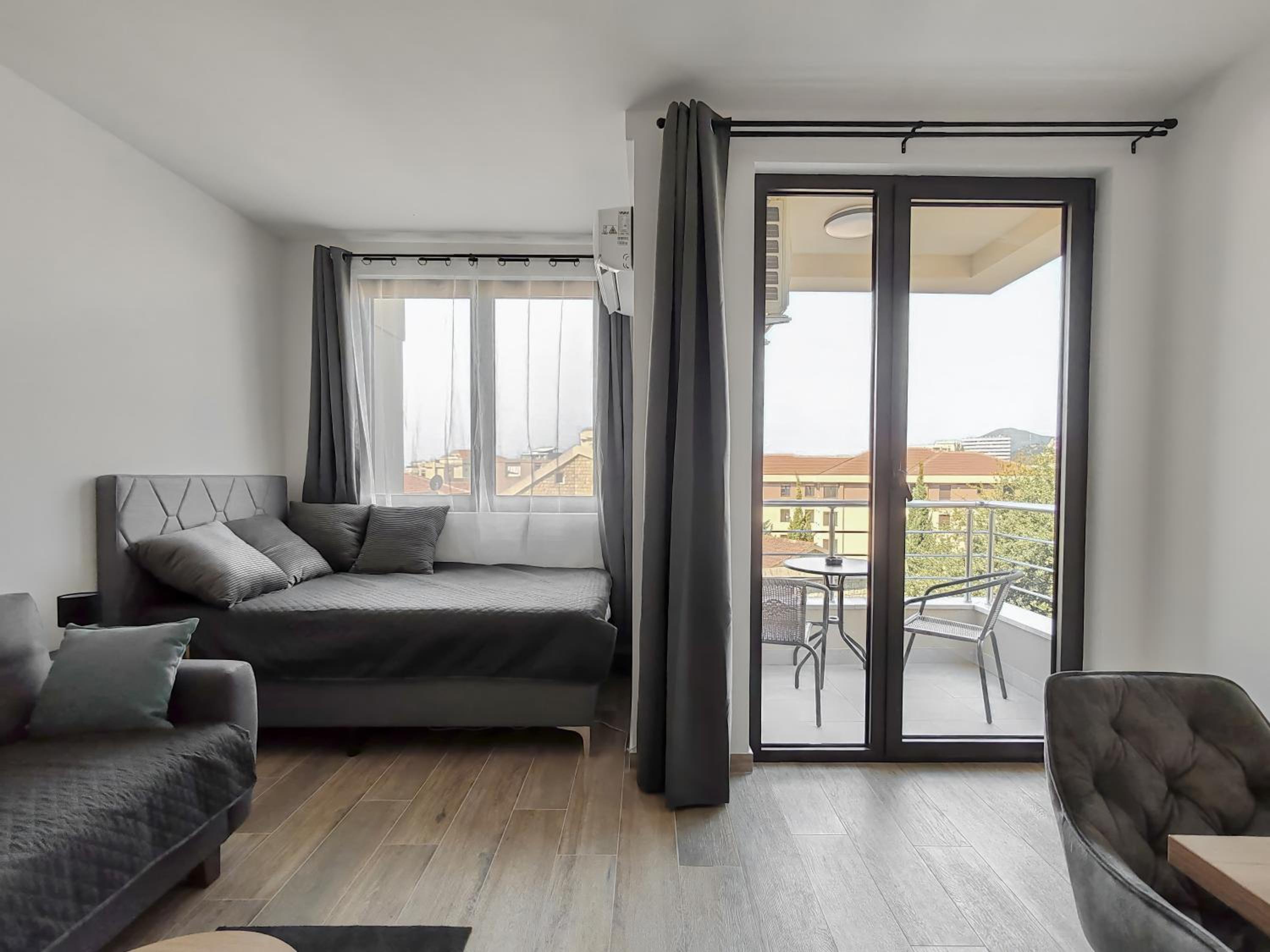 Contemporary Retreat in Bečići