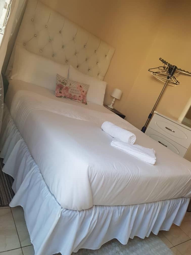 Apelles Palace Guest House