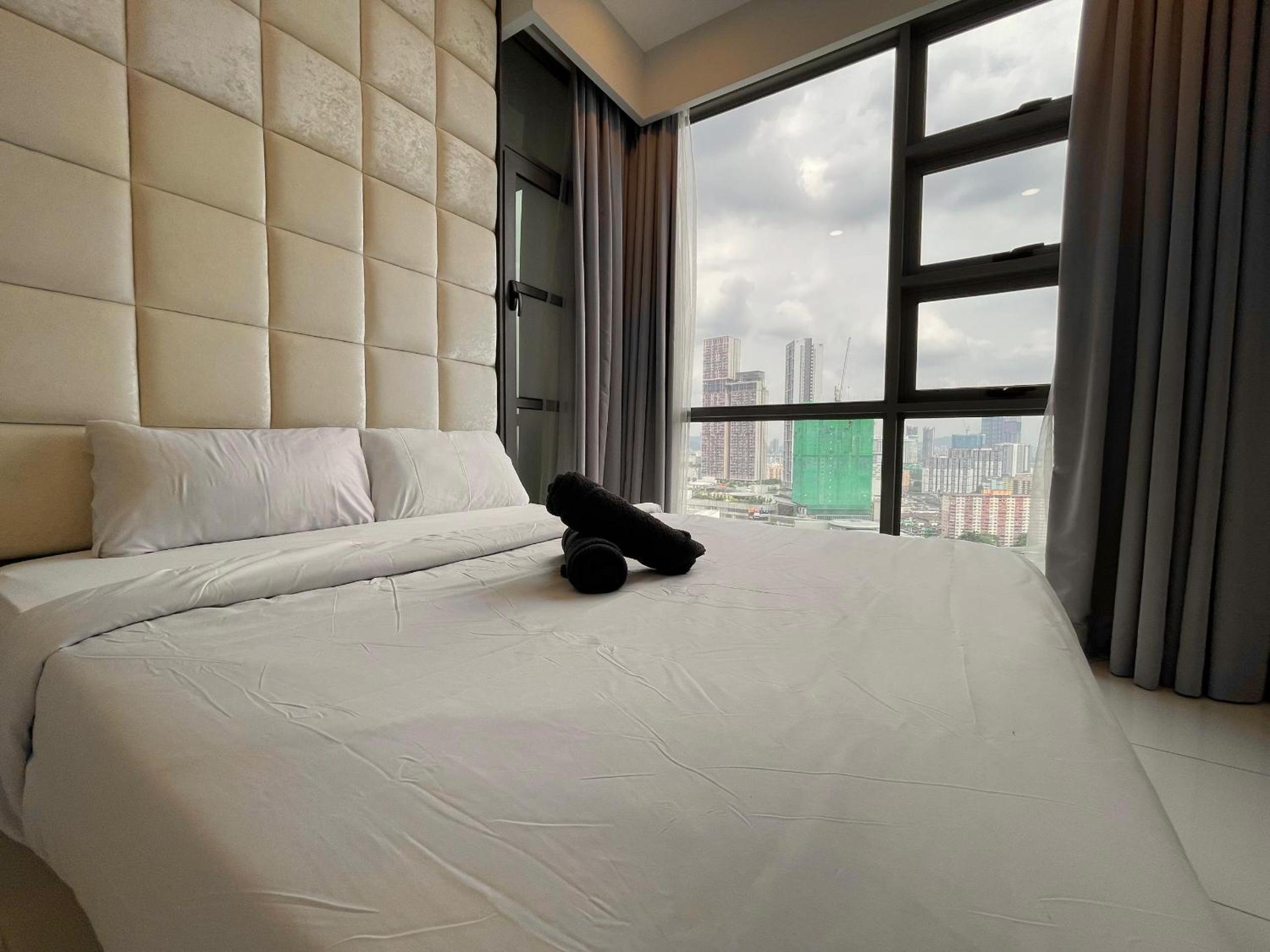 The Robertson-Bukit Bintang by PILLOWTALKS