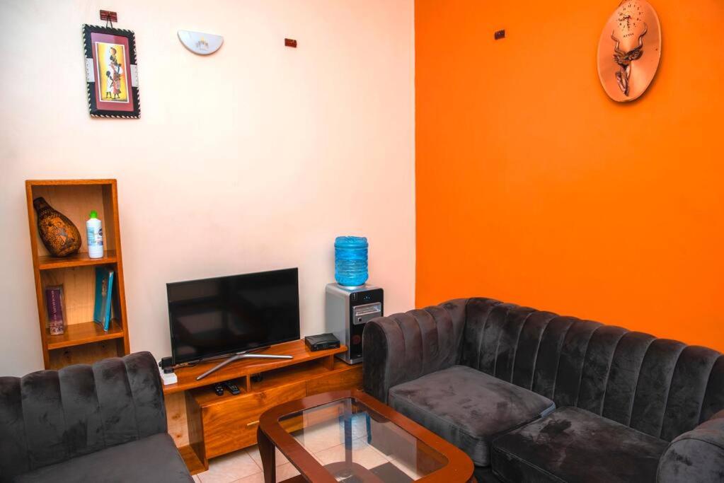 Ankh Properties - Busia 2-bedroom Wifi Parking DSTV