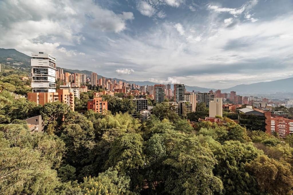 Blux Apartments Medellin