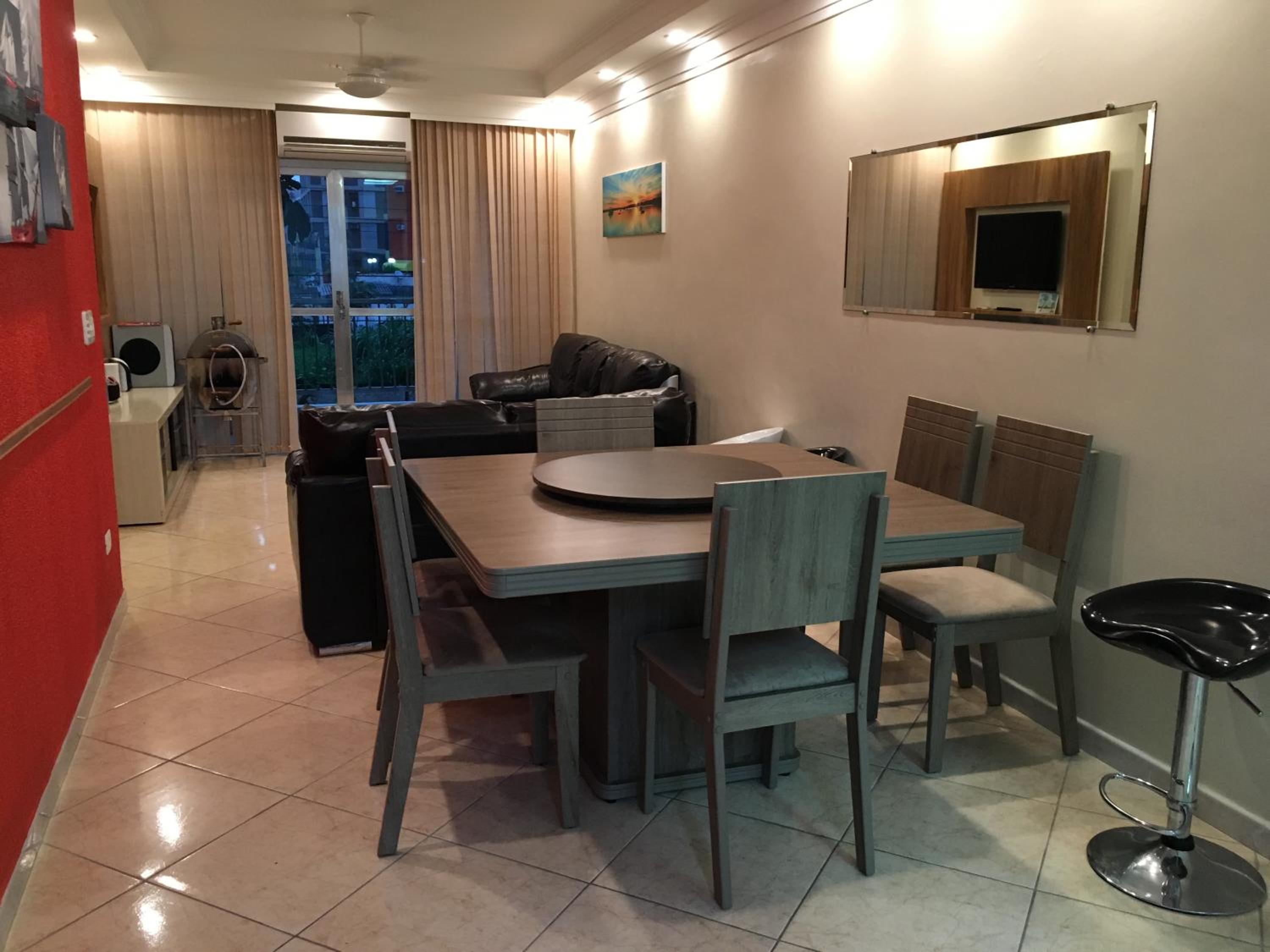 Lindo Apartamento na Enseada- Guaruja