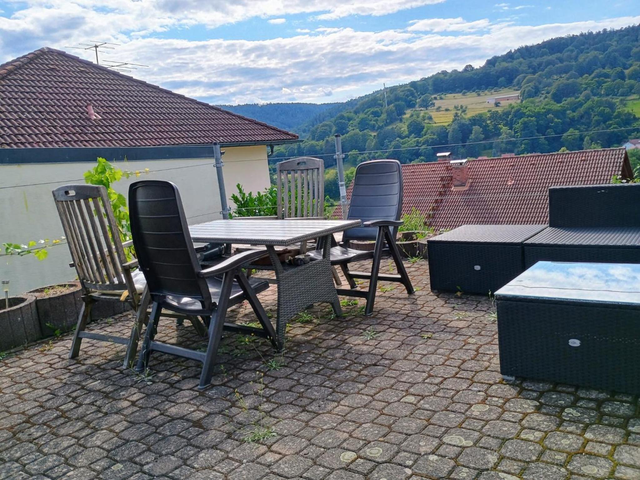 Travel Sleep & Home l Ruhige Übernachtung mit Main-Blick und Garten l Apartment und Gästezimmer