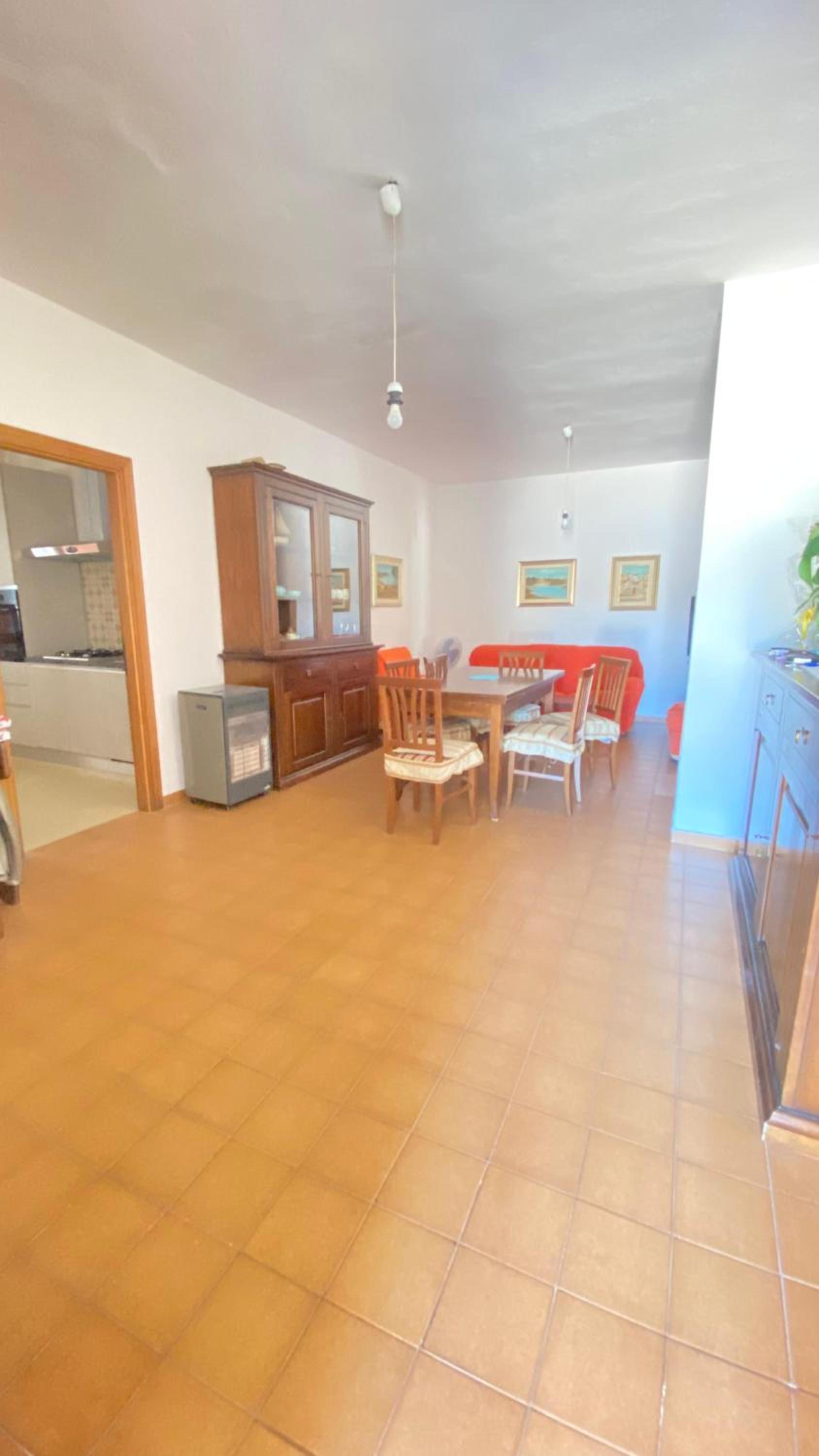 Apartment with veranda and garden 20 meters from the sea view 2