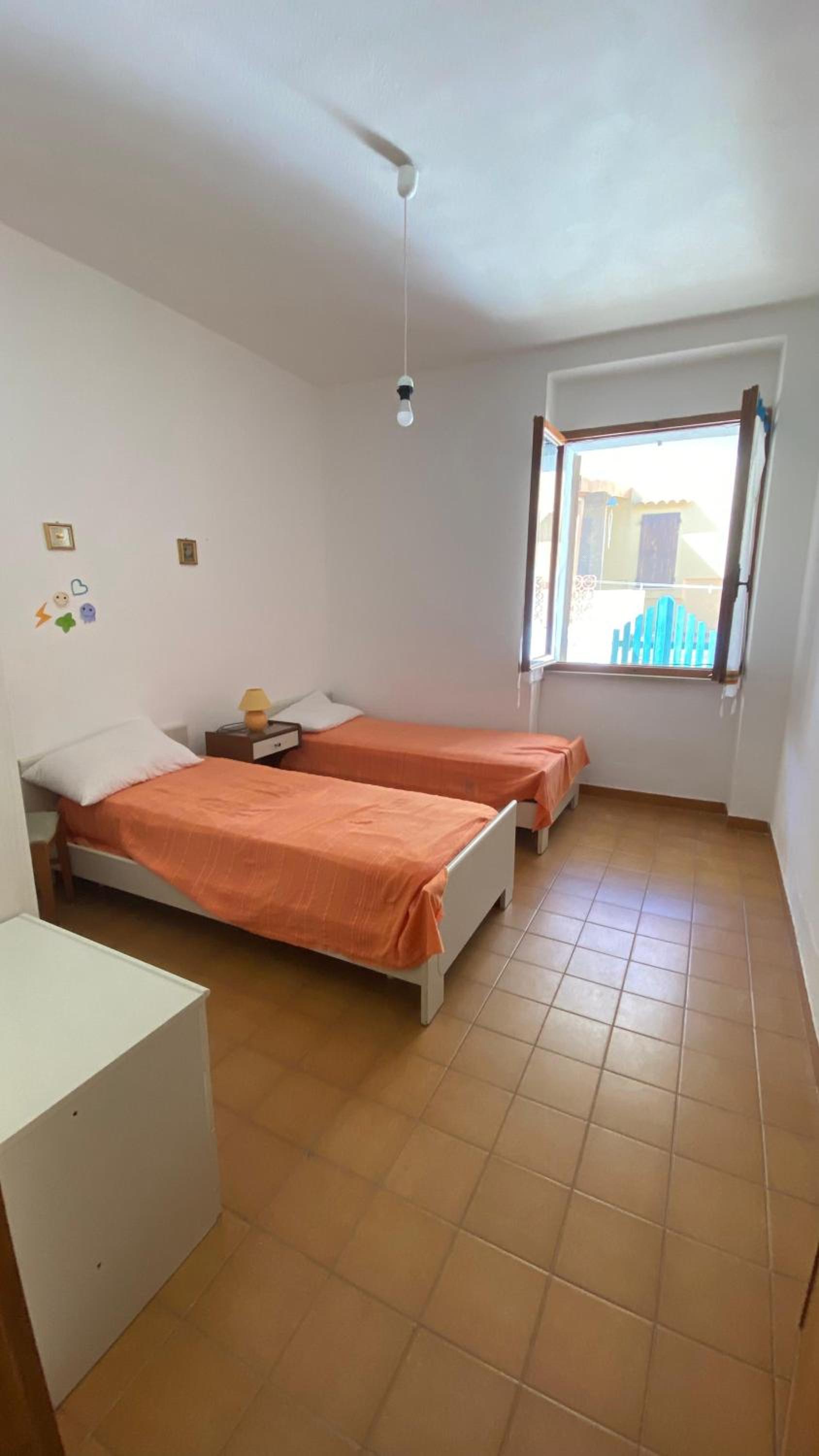 Apartment with veranda and garden 20 meters from the sea view 5